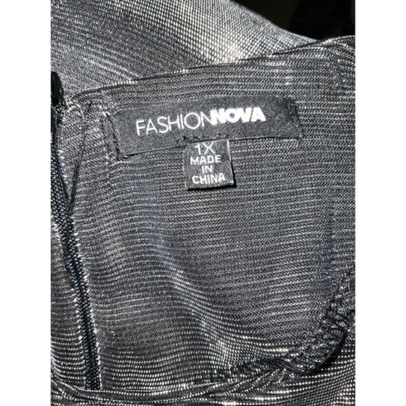 1X Ladies Crop Top Blouse Metallic Textured Zip Detail Long Sleeves Silver Black - Picture 7 of 10